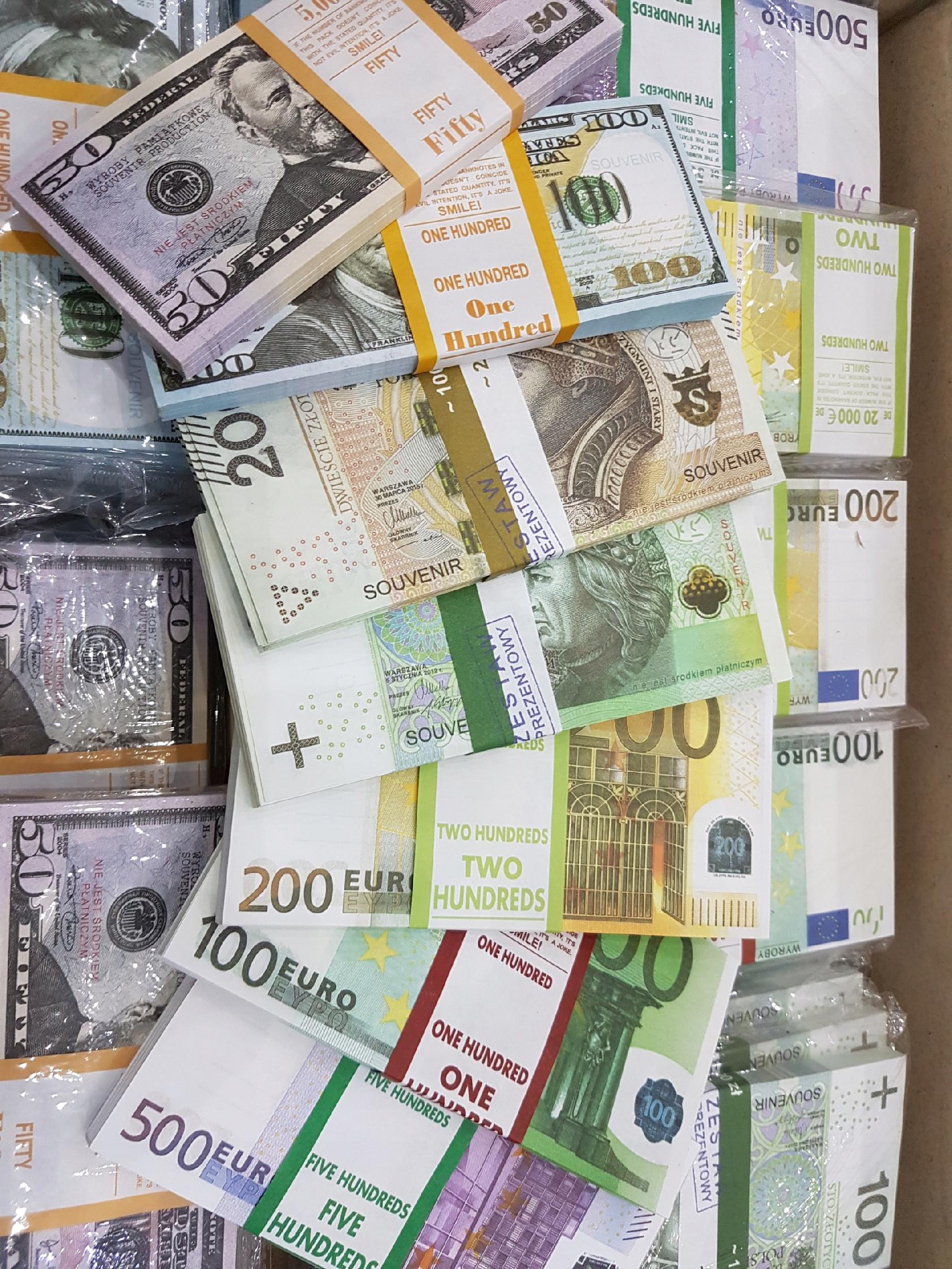200złotych banknoty do zabawy i nauki plik 50szt 11 b3e140a60696ee3893c5d7e4e49d4a20