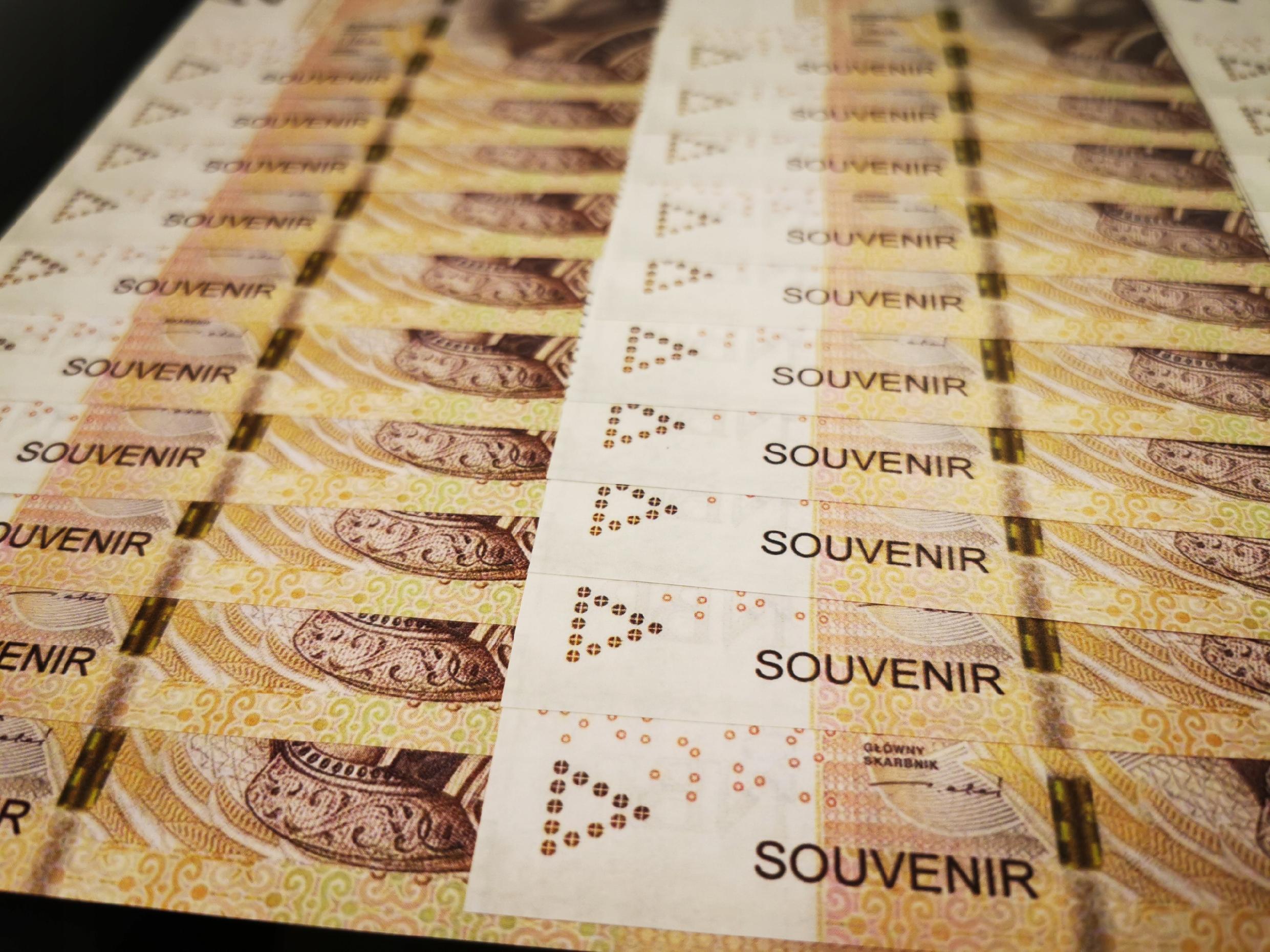 200złotych banknoty do zabawy i nauki plik 50szt 4 204916b710d92d24baebf929fccf028d