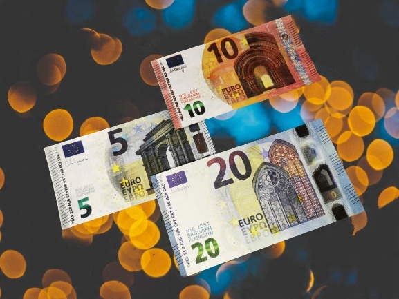 100$ banknoty do zabawy i nauki plik 100szt GRATISY 9 090e52f90abbf64f153abd0c452811bd