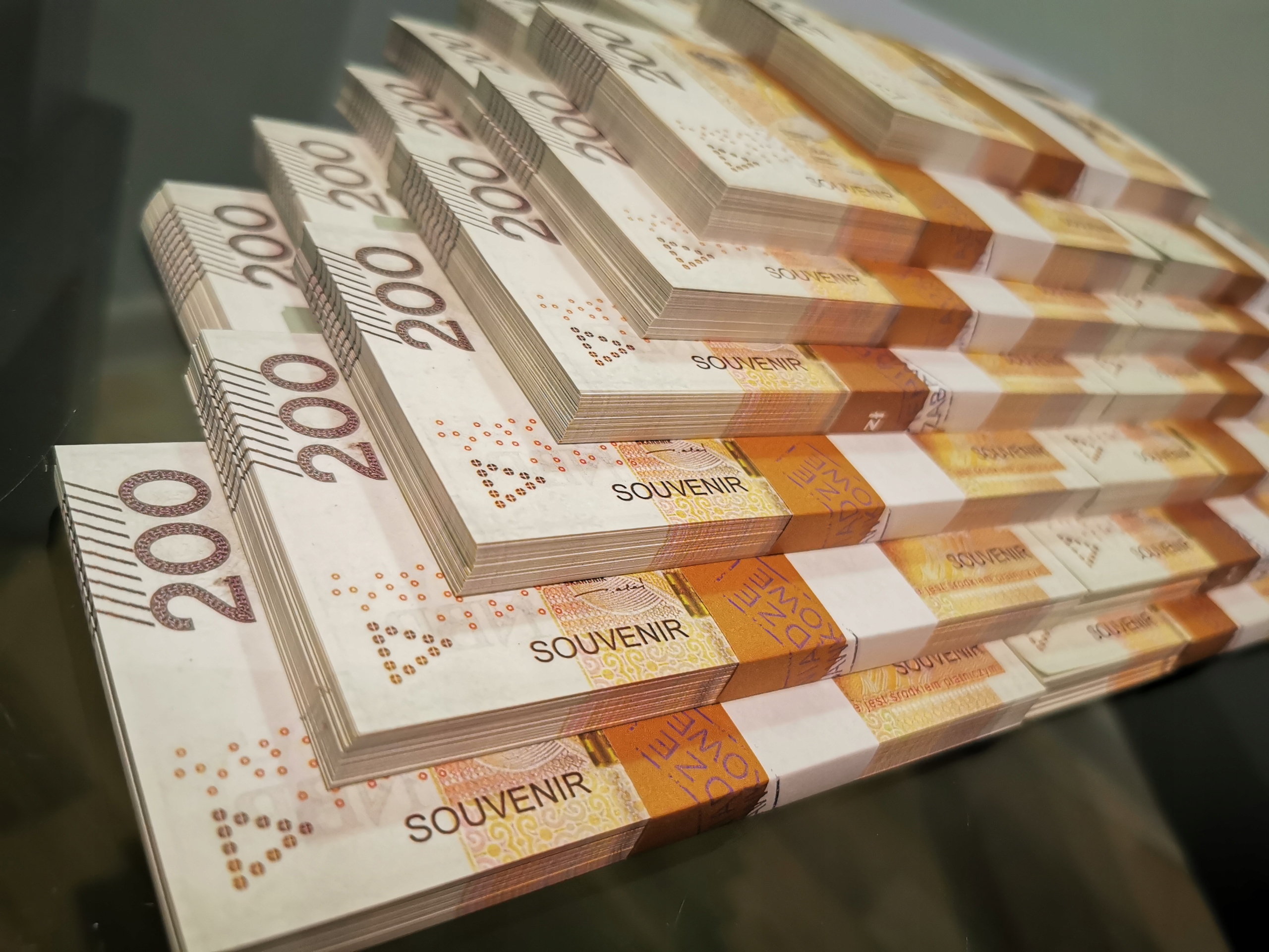 200złotych banknoty do zabawy i nauki plik 50szt 9 7473c68cc46cfcf3b177fbb00c743426